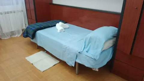 Habitación en calle de la Cigüeña, 32 - alojamiento en Universidad-Los Lirios (Logroño), logrono