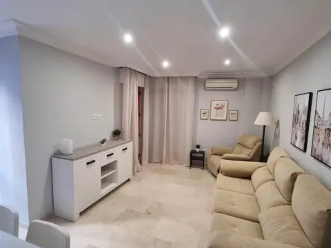 Piso en calle de la Blanca Paloma, 4