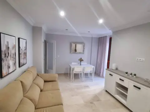 Piso en calle de la Blanca Paloma, 4