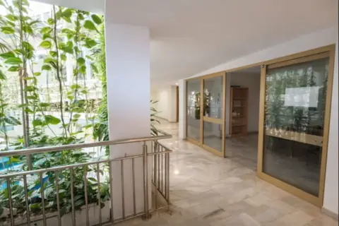 Local comercial en Avenida de Rafael Alcaide, 1