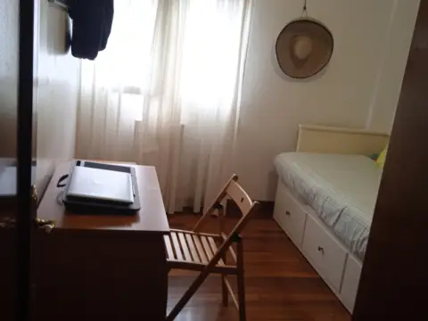 Habitación en calle de Argenta, 7