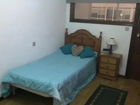 Habitación en Rúa de Londres, 1