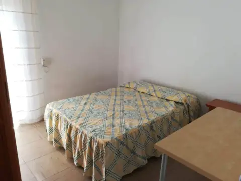 Piso en Avenida de Reina Mercedes, 33