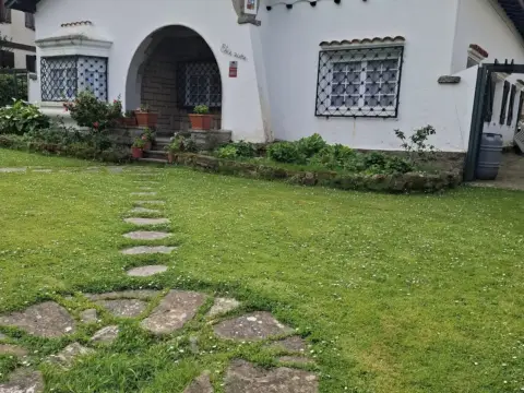 Chalet unifamiliar en calle de Landene, 8