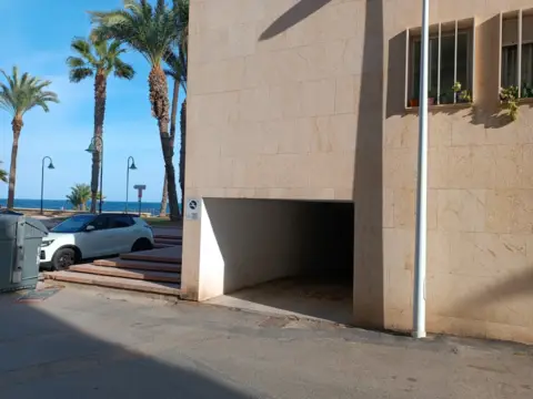 Garaje en calle de Villaricos, 1
