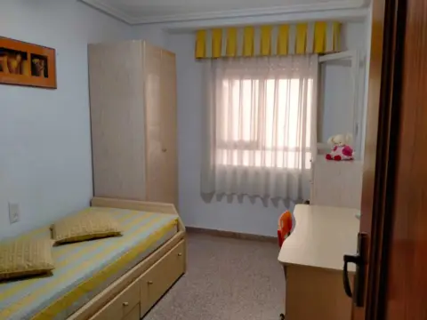 Habitación en Avinguda de la Llibertat, 62