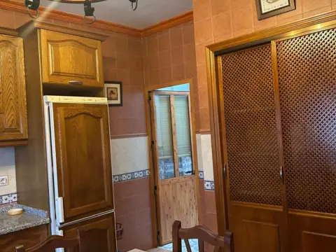 Casa unifamiliar en calle Miguel Hernández, 2