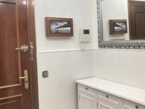 Apartamento en calle de Fuertes Acevedo, 104