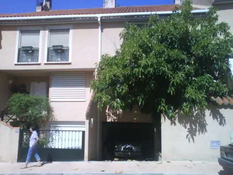 Chalet unifamiliar en calle del Castillo de Feria, 2