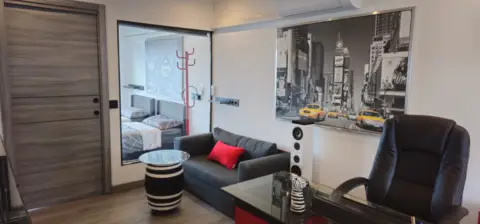 Piso en Paseo Europa, 7