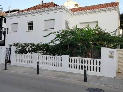 Chalet unifamiliar en Passeig Marítim de Neptú, 11
