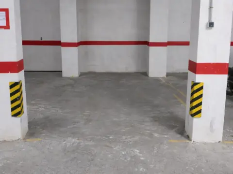 Garaje en calle de Monseñor Romero, 3