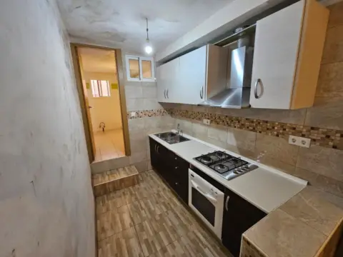 Casa pareada en calle de Chóvar, 9