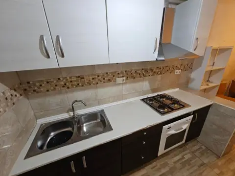 Casa pareada en calle de Chóvar, 9