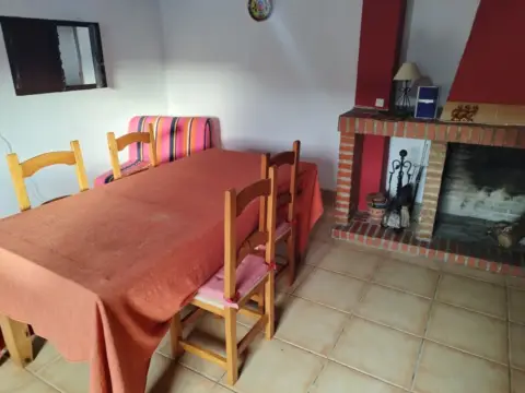 Casa adosada en calle de Fray Juan Bros, 6