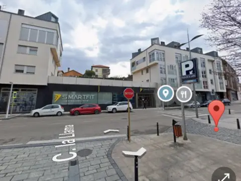 Garaje en calle de la Llama, 40