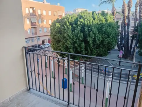 Piso en Plaza de Rodríguez de la Fuente, 4