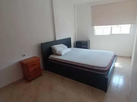 Piso en calle Beña, 2