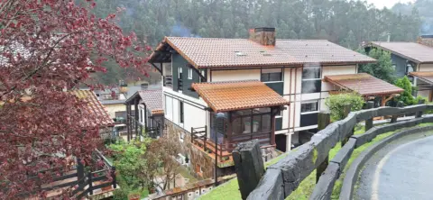 Casa adosada en Barrio de Isuskiza, 1