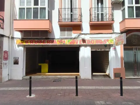 Local comercial en calle Miguel Moya, 10