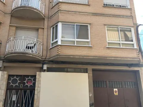 Piso en calle del Veintiuno de Abril, 8
