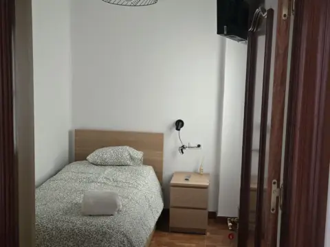 Piso en calle de Logroño, 12