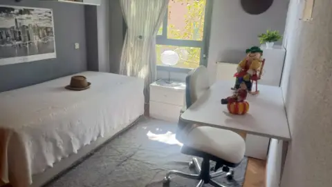 Habitación en calle de las Gardenias, 5