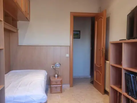 Habitación en Carrer de Josep Comas, 93