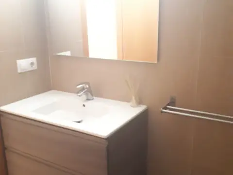 Piso en Avenida de la Reina Victoria Eugenia, 30