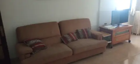 Habitación en calle de José Anselmo Clavé, 1