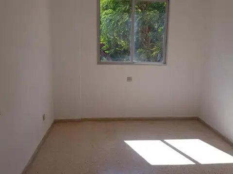 Piso en calle Antonio Jose Melo y Novo, 13