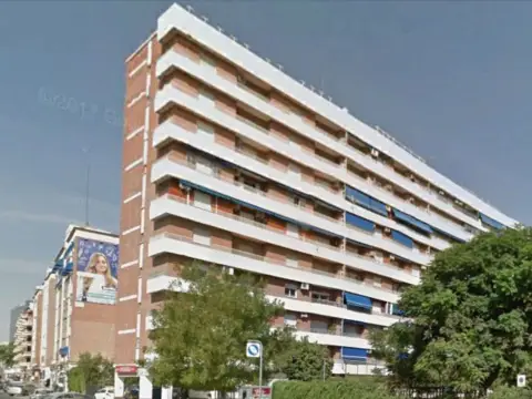 Piso en calle de la Costa de la Luz, 5