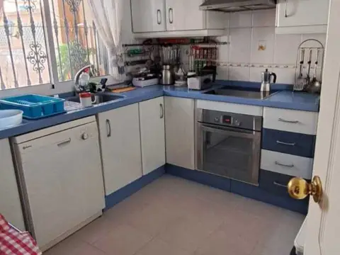 Casa adosada en calle Cielo, 3