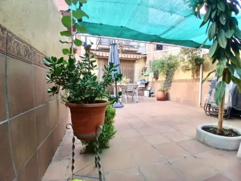 Casa adosada en Carrer de la Plana, 15
