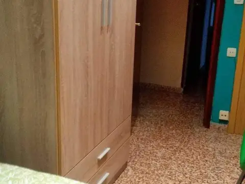 Habitación en Carrer de Benidorm, 19