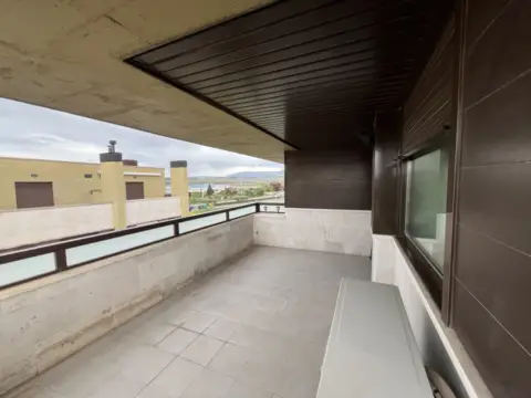 Dúplex en calle Fermín Gurbindo, 40