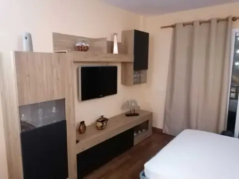 Estudio en Avenida de los Hermanos Fernández Perdigón, 12