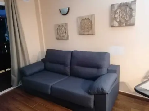 Estudio en Avenida de los Hermanos Fernández Perdigón, 12