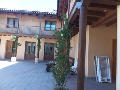 Casa adosada en calle de Arriba, 55