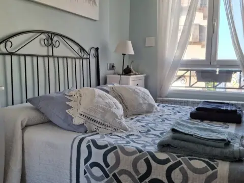 Piso en Avenida de Gonzalo de Berceo, 15