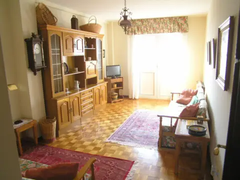 Piso en calle Pelayo, 2