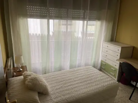 Piso en calle de Santiago, 2