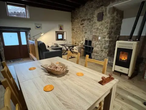 Casa rústica en calle Bueño,  1