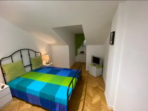 Ático en calle de Melchor Cano, 8