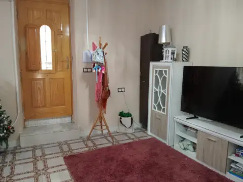 Casa adosada en Carrer de Horcas, 1