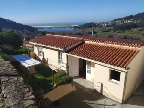 Casa unifamiliar en calle Castro-Doniños Núcleo, nº 75