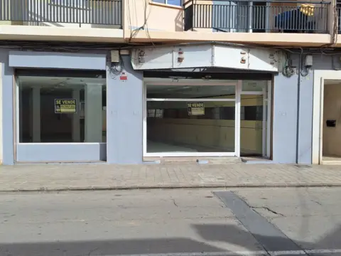 Local comercial en Carrer de València, 33