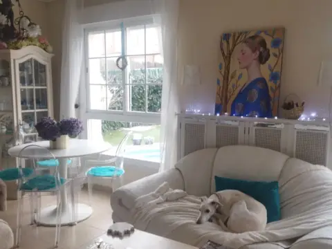 Chalet unifamiliar en Avenida Madrid, 12