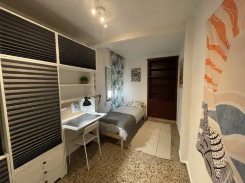 Habitación en calle de la Ciudad de Bari, 3