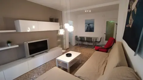 Habitación en calle de la Ciudad de Bari, 3